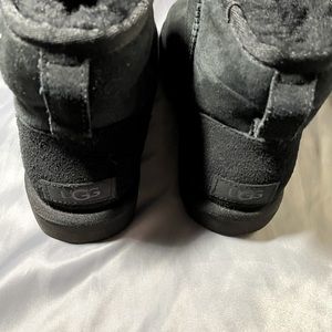 Ugg classic mini boots 8 black suede